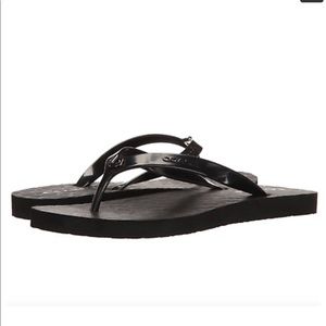 ✨New COACH abbigail flip flops black✨